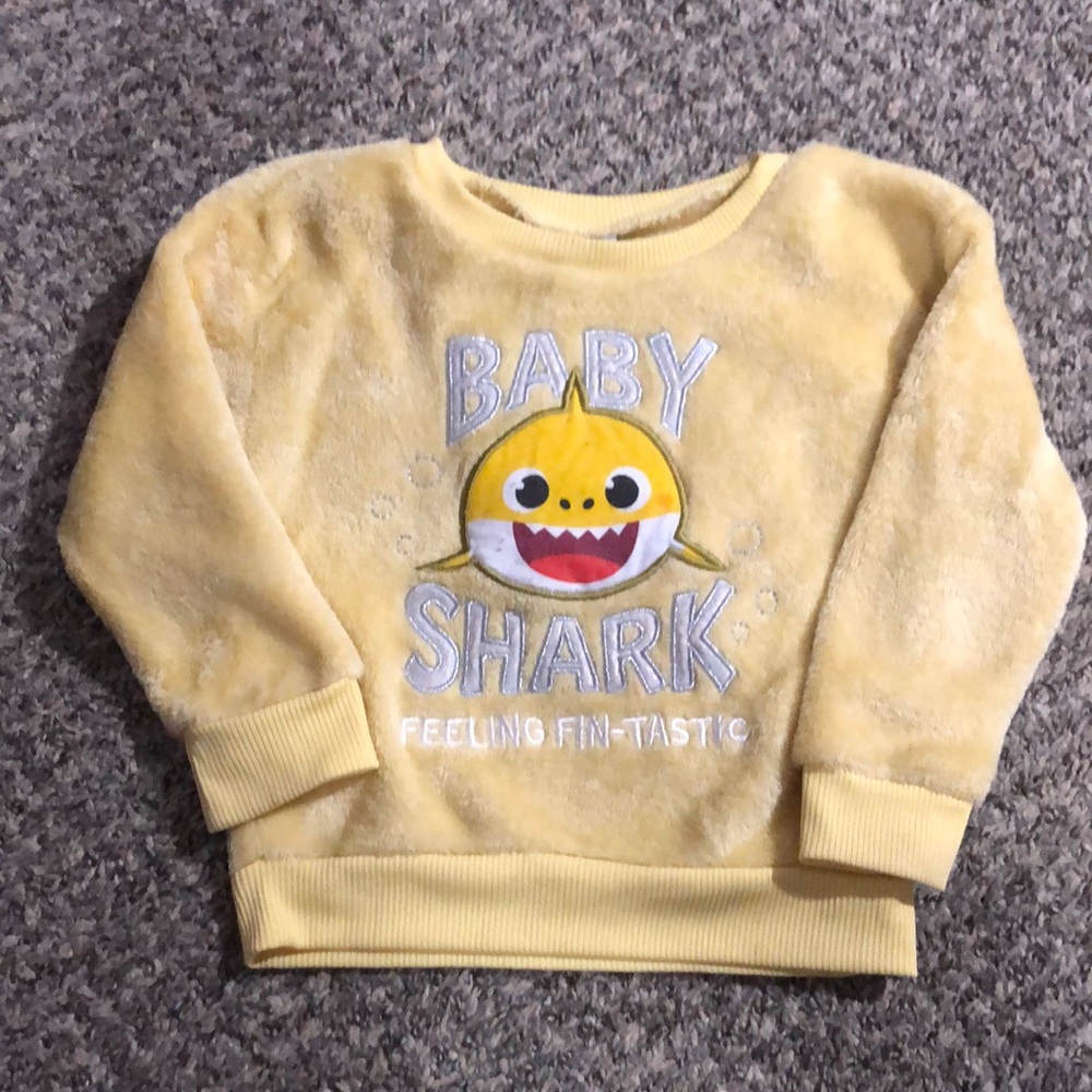 Kids Clothing Bundle - Picture 5 of 7